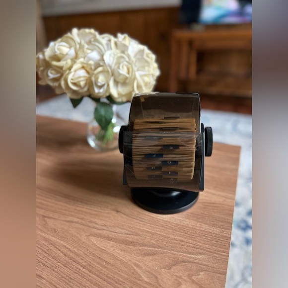 Rolodex | Accents | New Retro Rolodex Swivel Revolving File No Entries ...